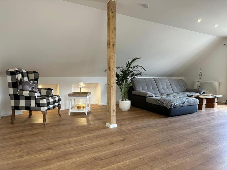 Neuwertige Gemuetliche Wohnung リーデン エクステリア 写真