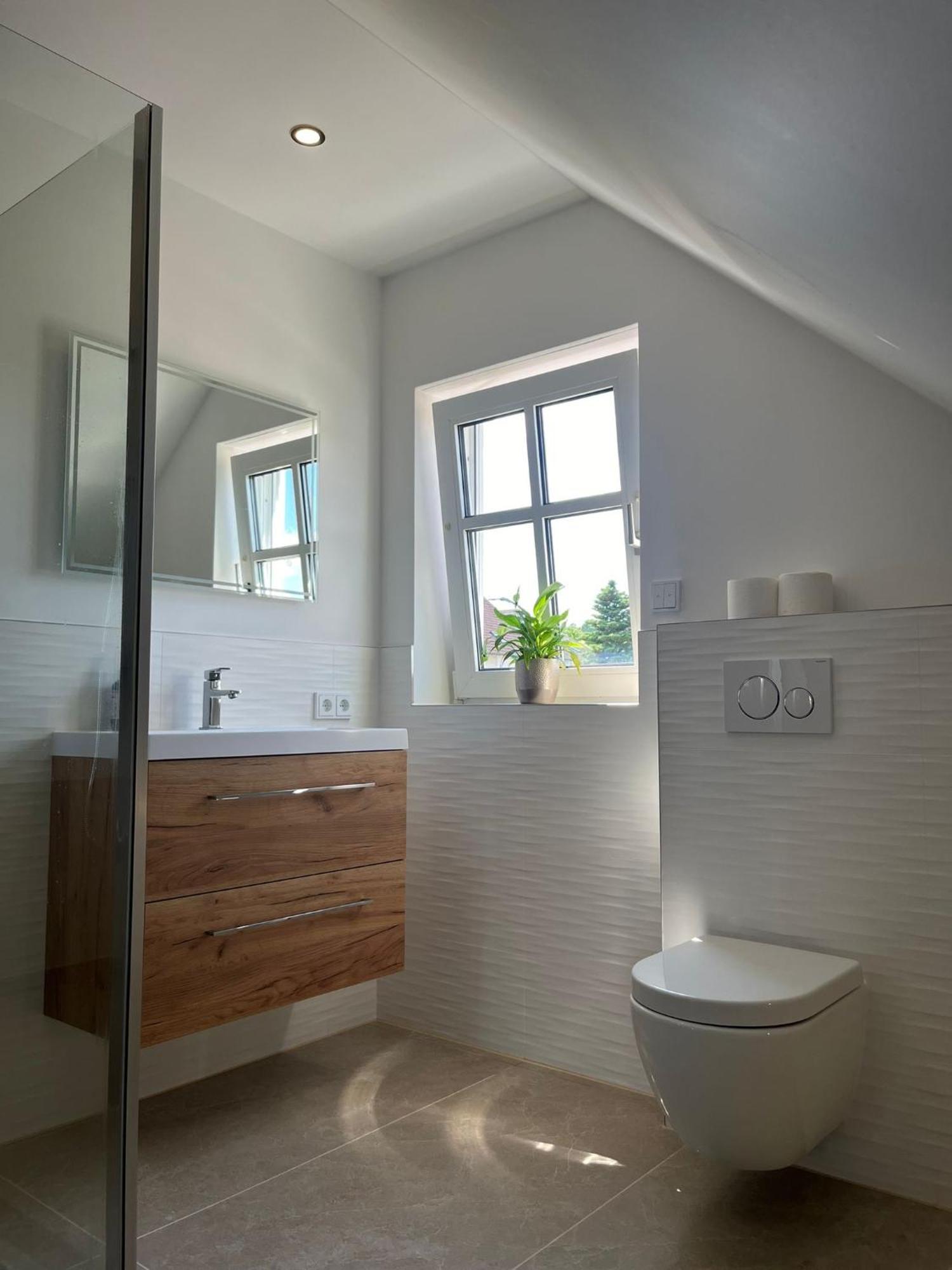 Neuwertige Gemuetliche Wohnung リーデン エクステリア 写真
